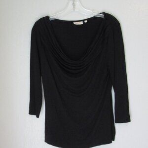 Deletta Black Small Scoop Neck Long Sleeve Soft Fabric Top